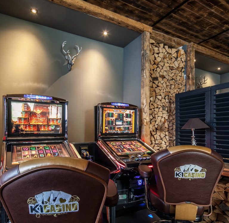 K1 Casino von Innen, München, Bayern, Spielhalle, Spielothek