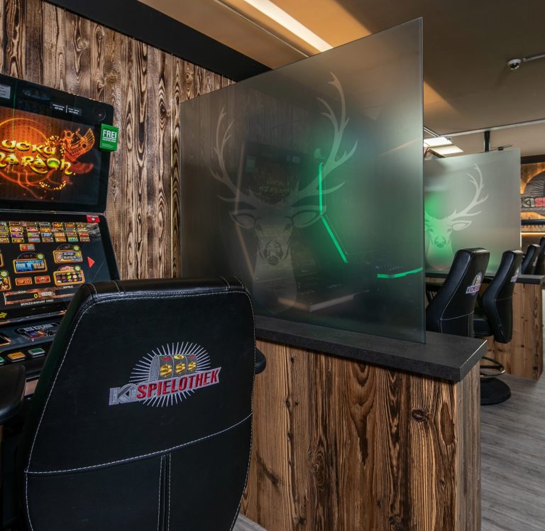 K1 Spielothek von Innen, München, Geretsried, Fürstenfeldbruck, Bayern, Spielhalle, Spielothek